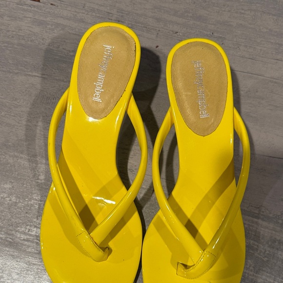 Jeffrey Campbell Yellow Patent Thong Sandals - Picture 4 of 4